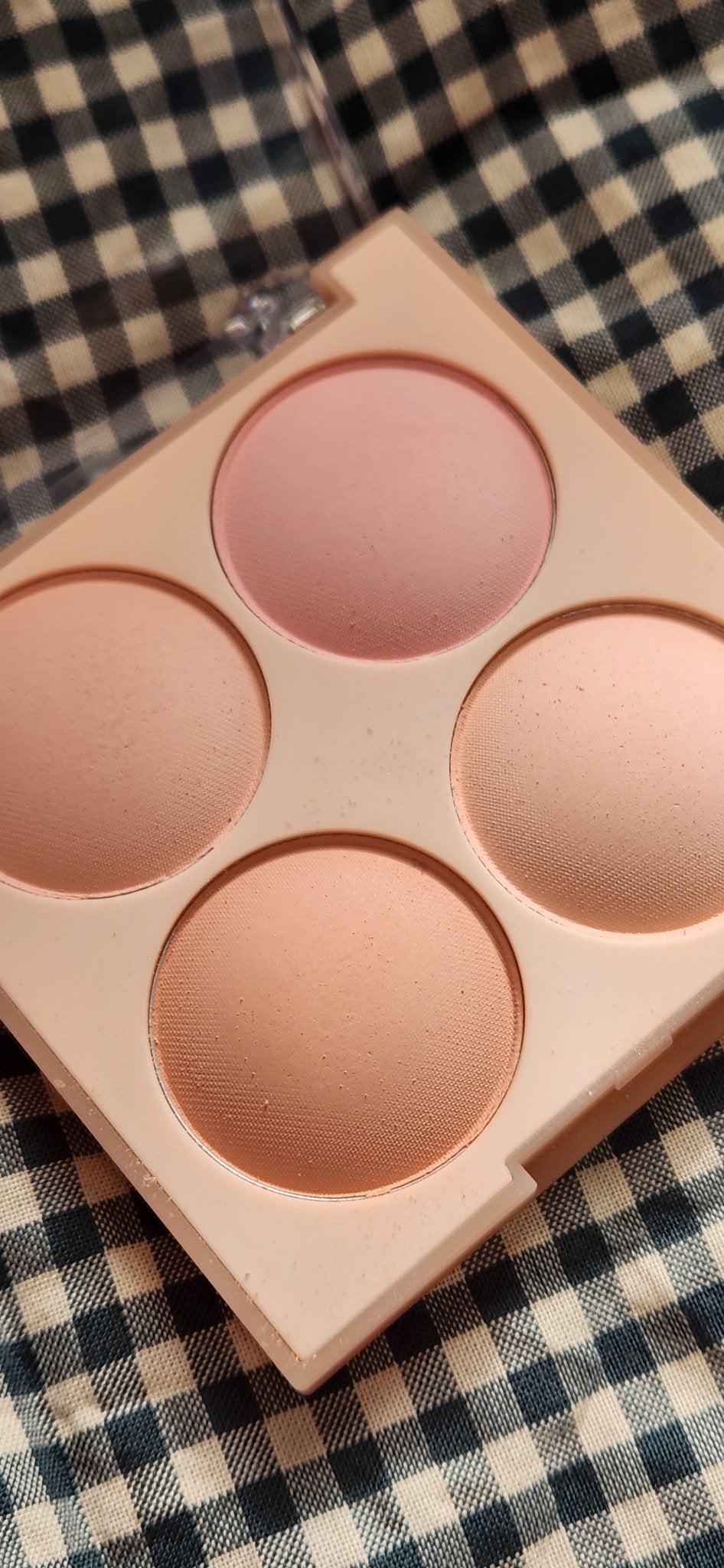 ブレンディングムードチーク/dasique/パウダーチークを使ったクチコミ(2枚目)