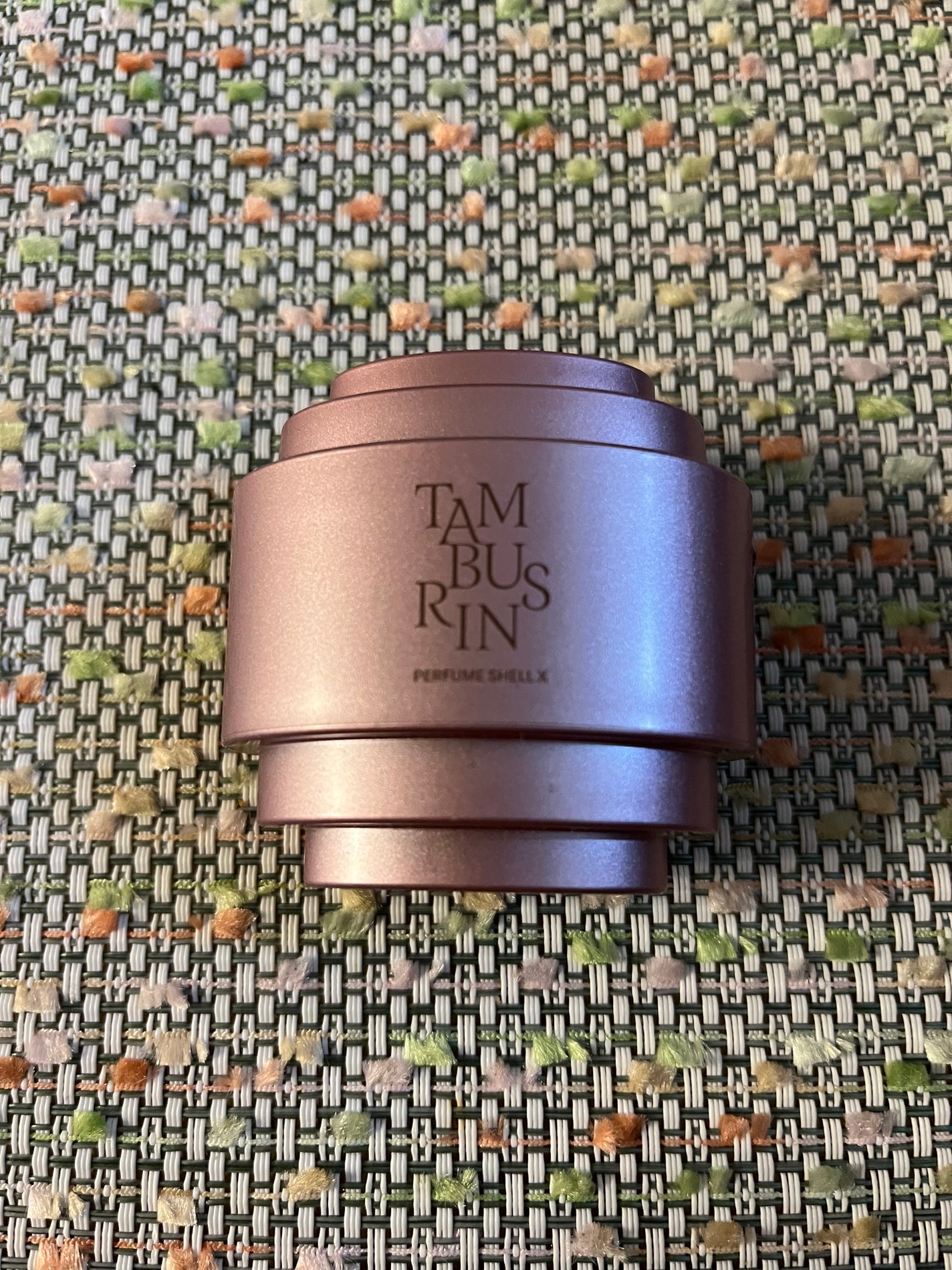 タンバリンズ パフューム シェル エックス ハンドクリーム カモ/tamburins/ハンドクリームを使ったクチコミ(1枚目)