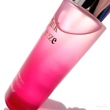 Daleaf LPT Perfume Polish Oil Blooming Roseのクチコミ「\ まるで香水のようなパフュームポリッシュオイル💐🫧 /

⚜️Daleaf
LPT Perf.....」（2枚目）