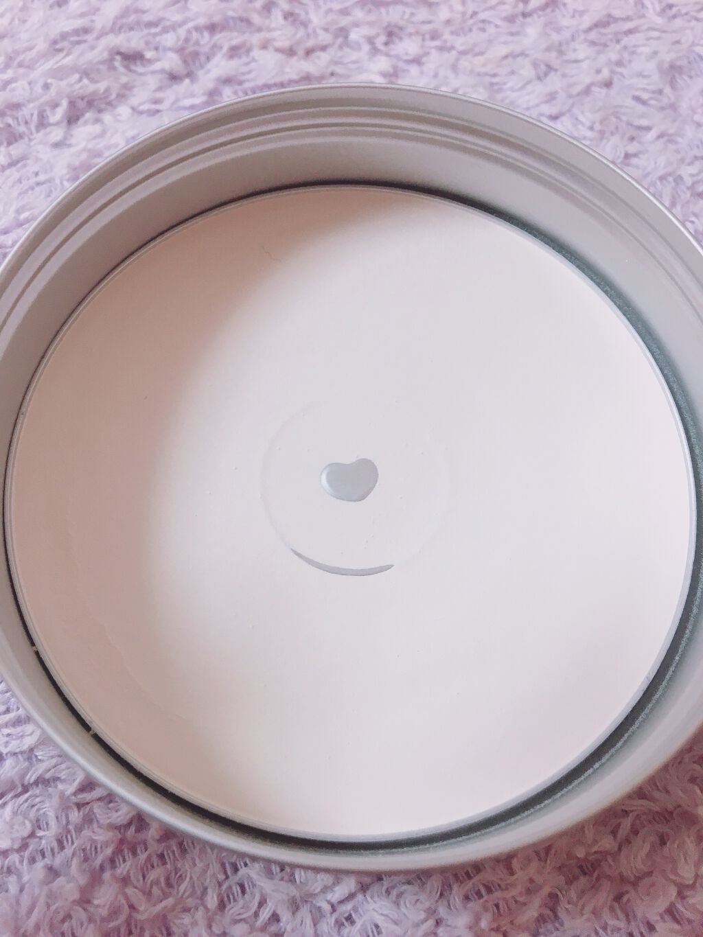 すっぴん ホワイトニングパウダーA/クラブ/プレストパウダーを使ったクチコミ（1枚目）