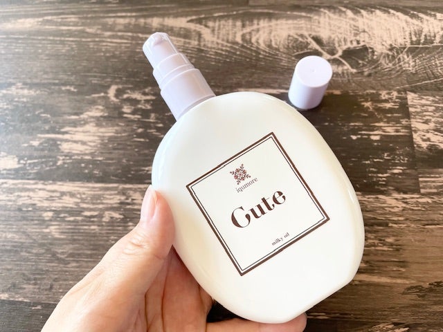 イクモアキュートミルキィオイル/iqumore/ヘアオイルを使ったクチコミ(3枚目)