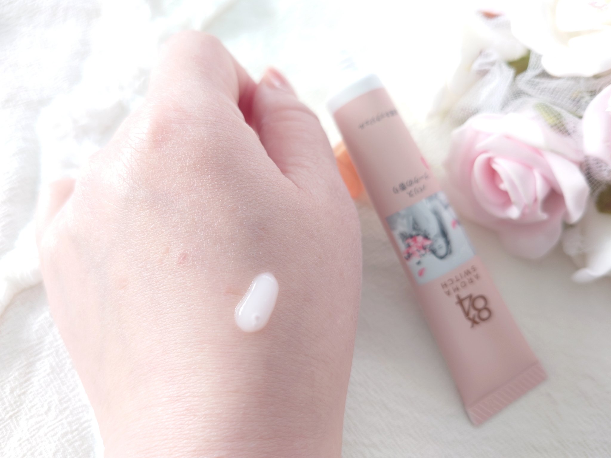 8x4 アロマスイッチ 涼感ネックジェル パリスブーケの香り/８ｘ４/デオドラント・制汗剤を使ったクチコミ（3枚目）