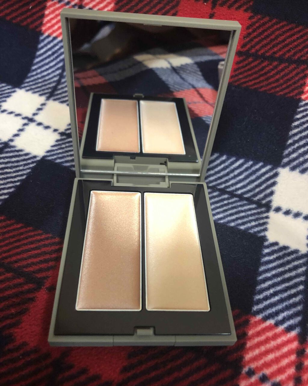 THREE シマリング グロー デュオ/THREE/クリームハイライトを使ったクチコミ（1枚目）