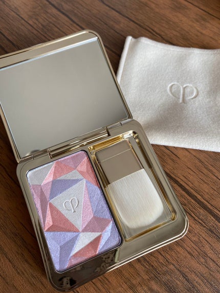 ル・レオスールデクラ /クレ・ド・ポー ボーテ/パウダーハイライトを使ったクチコミ(1枚目)