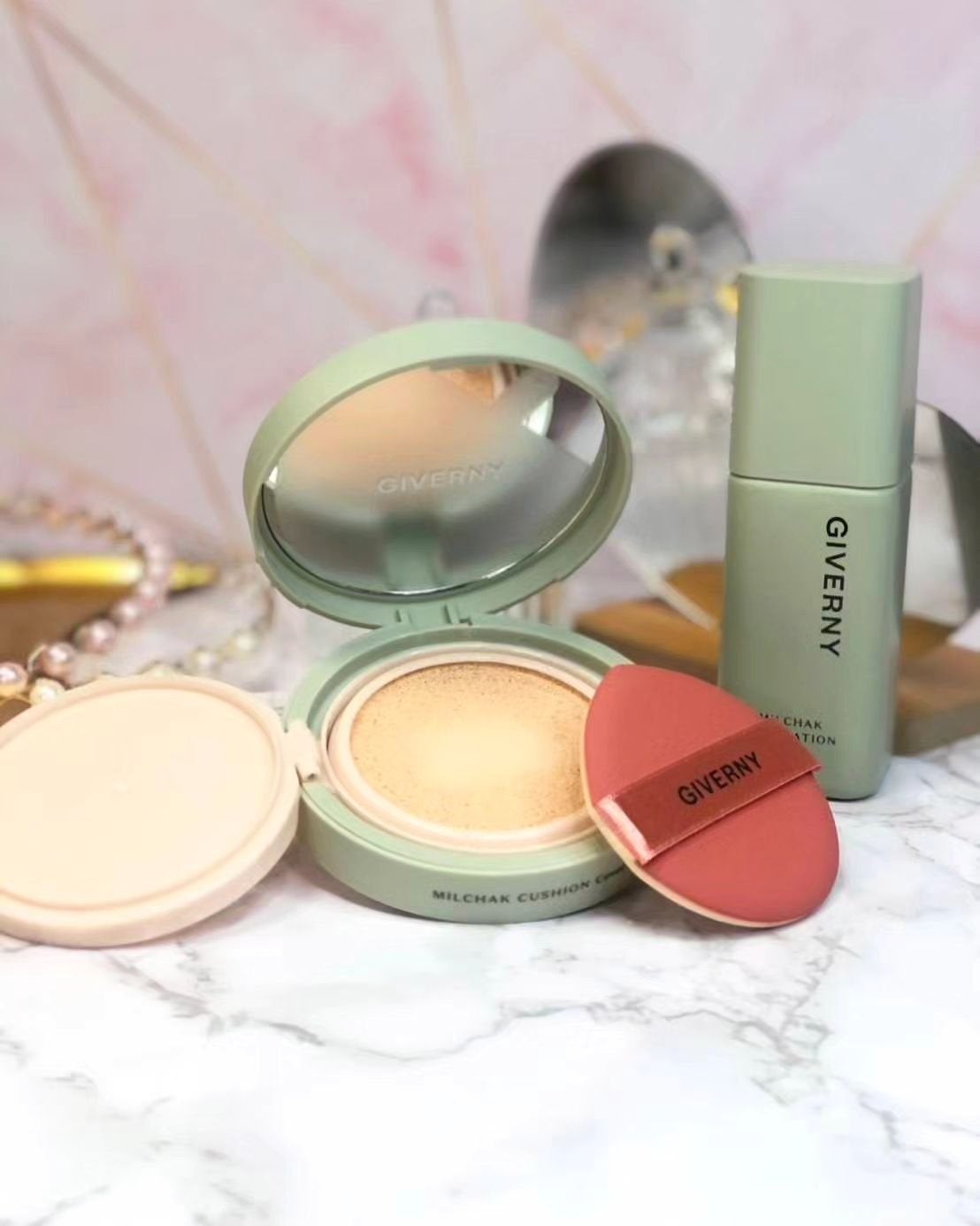 密着カバークッション/GIVERNY/クッションファンデーションを使ったクチコミ(3枚目)