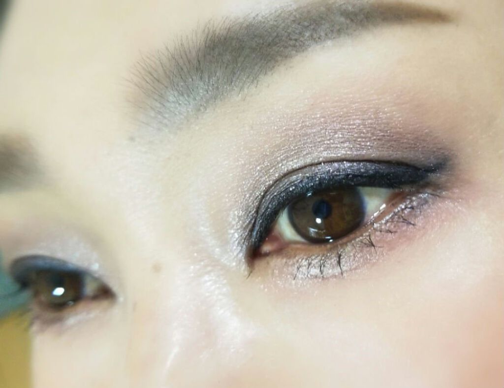 アディクション ザ アイシャドウ/ADDICTION/単色アイシャドウを使ったクチコミ(5枚目)