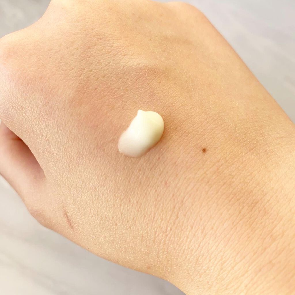 アイローション/マルティナ オーガニックスキンケア/アイケア・アイクリームを使ったクチコミ(2枚目)