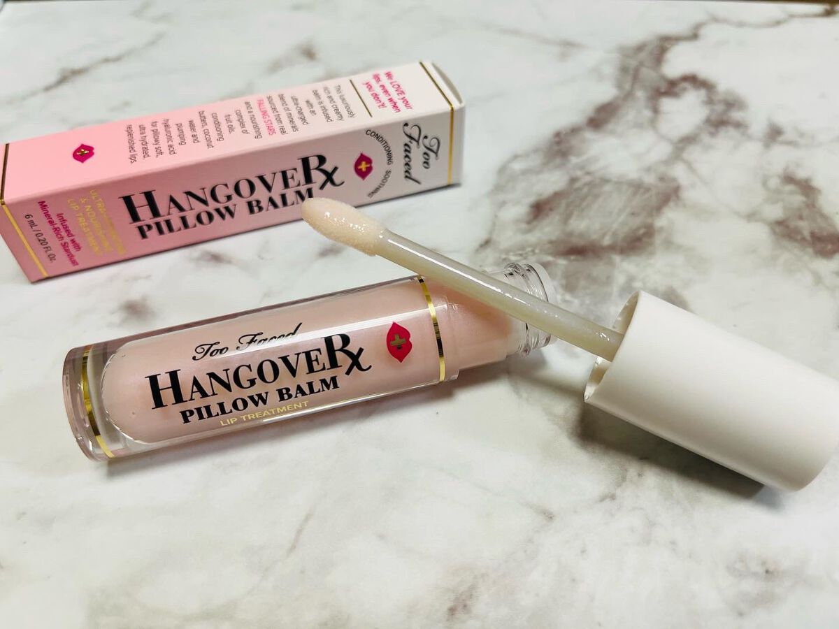 ～トゥー フェイスド ハングオーバー～ ピロー バーム リップ トリートメント/Too Faced/リップ美容液を使ったクチコミ（2枚目）