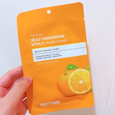 The pure jeju tangerine vita c mask sheet / pretty skin  


韓国のブランドのパック。 ザピュア 済州みかん ビタCマスクシート 

シートの生