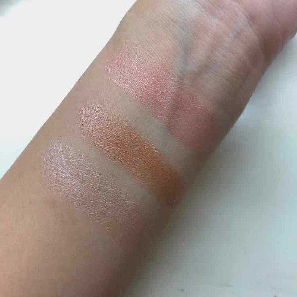 シャイニーグロウアイズD/DAISO/ジェル・クリームアイシャドウを使ったクチコミ（3枚目）