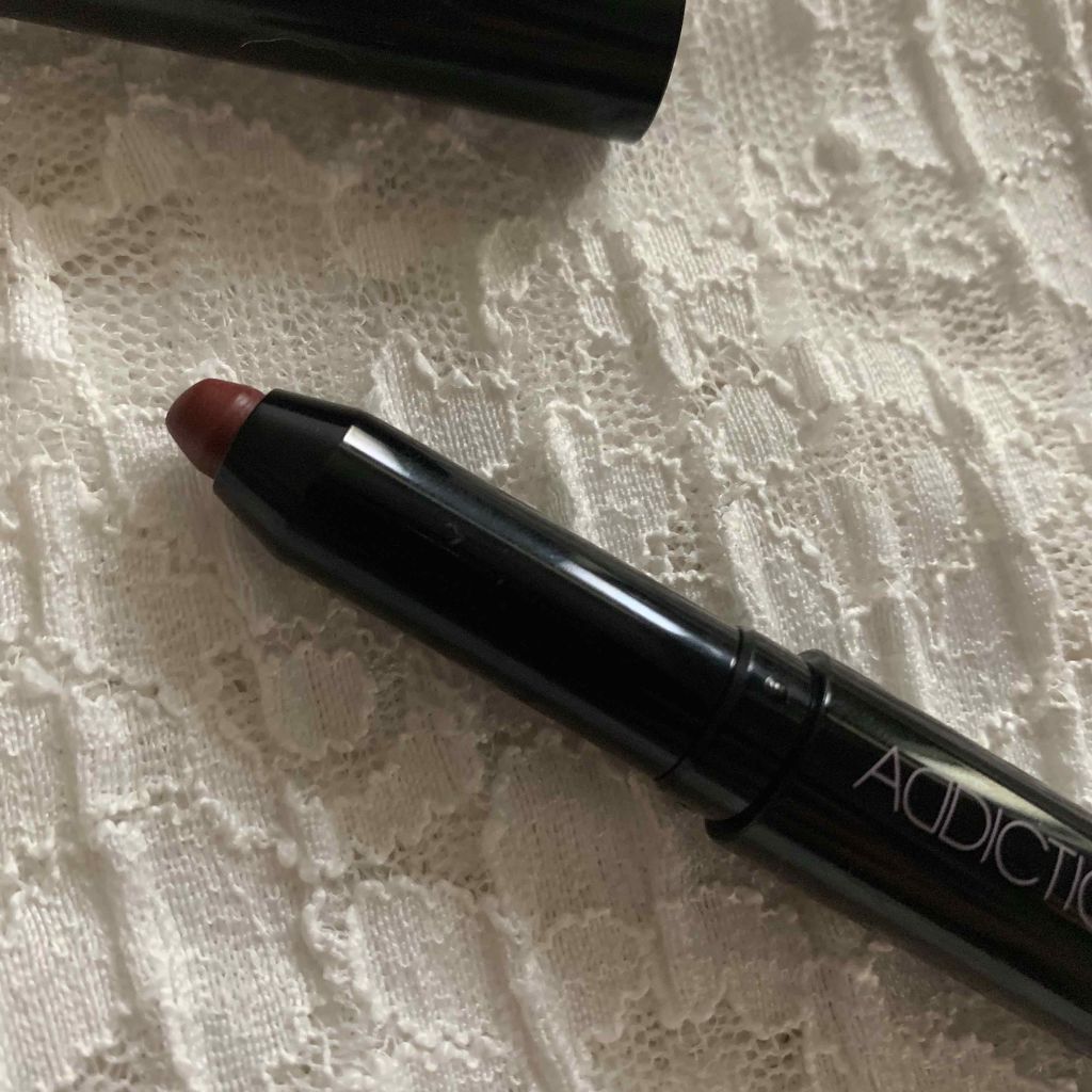 ADDICTION リップクレヨンのクチコミ「《 ADDICTION リップクレヨン 》

価         格▶︎2,300円
購入場所.....」（3枚目）