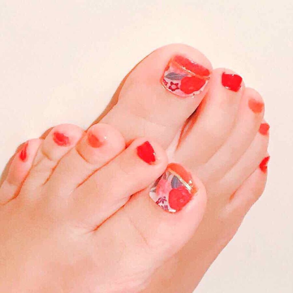 カラフルネイルズ/キャンメイク/マニキュアを使ったクチコミ(2枚目)