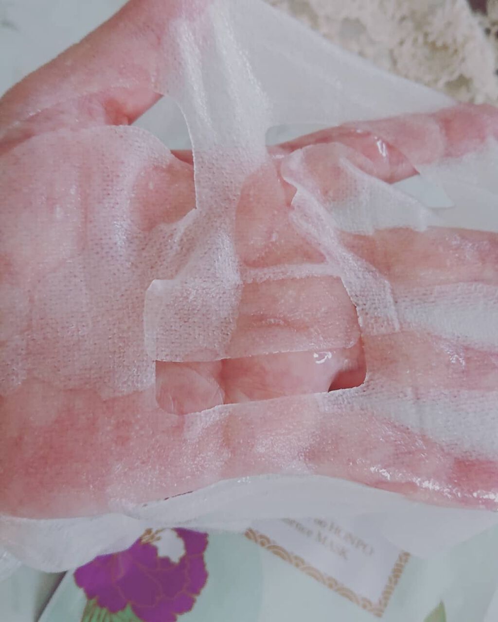 プレミアムうるおいエッセンスマスク(サクラ)/恵の本舗/シートマスク・パックを使ったクチコミ(3枚目)