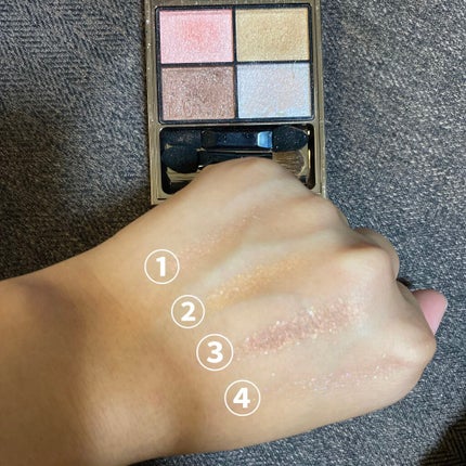 LUNASOL シアーコントラストアイズのクチコミ「LUNASOLのアイシャドウ🎨
発色がとてもよく使いやすいです(๑˃̵ᴗ˂̵)
発色が少しわ.....」(3枚目)