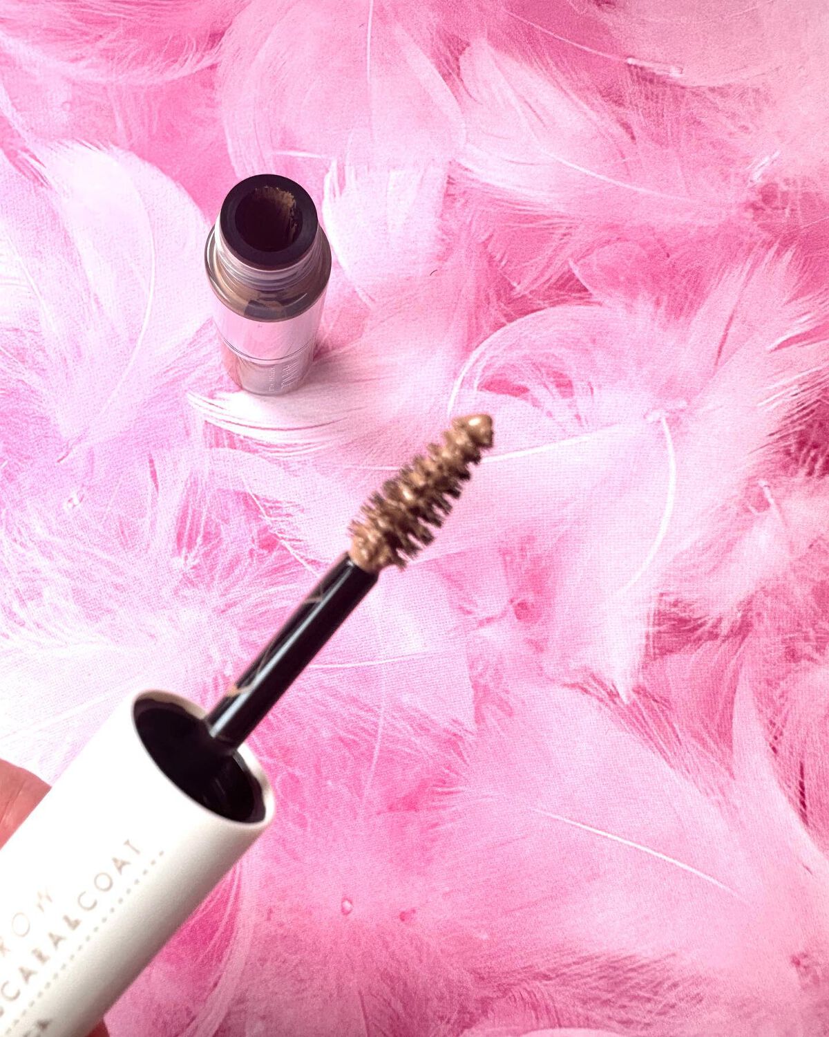 アヴァンセ アイブロウマスカラ＆コート /アヴァンセ/眉マスカラを使ったクチコミ（3枚目）