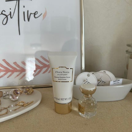 センシュアルジャスミン オードパルファン/Flora Notis JILL STUART/香水(レディース)を使ったクチコミ(1枚目)