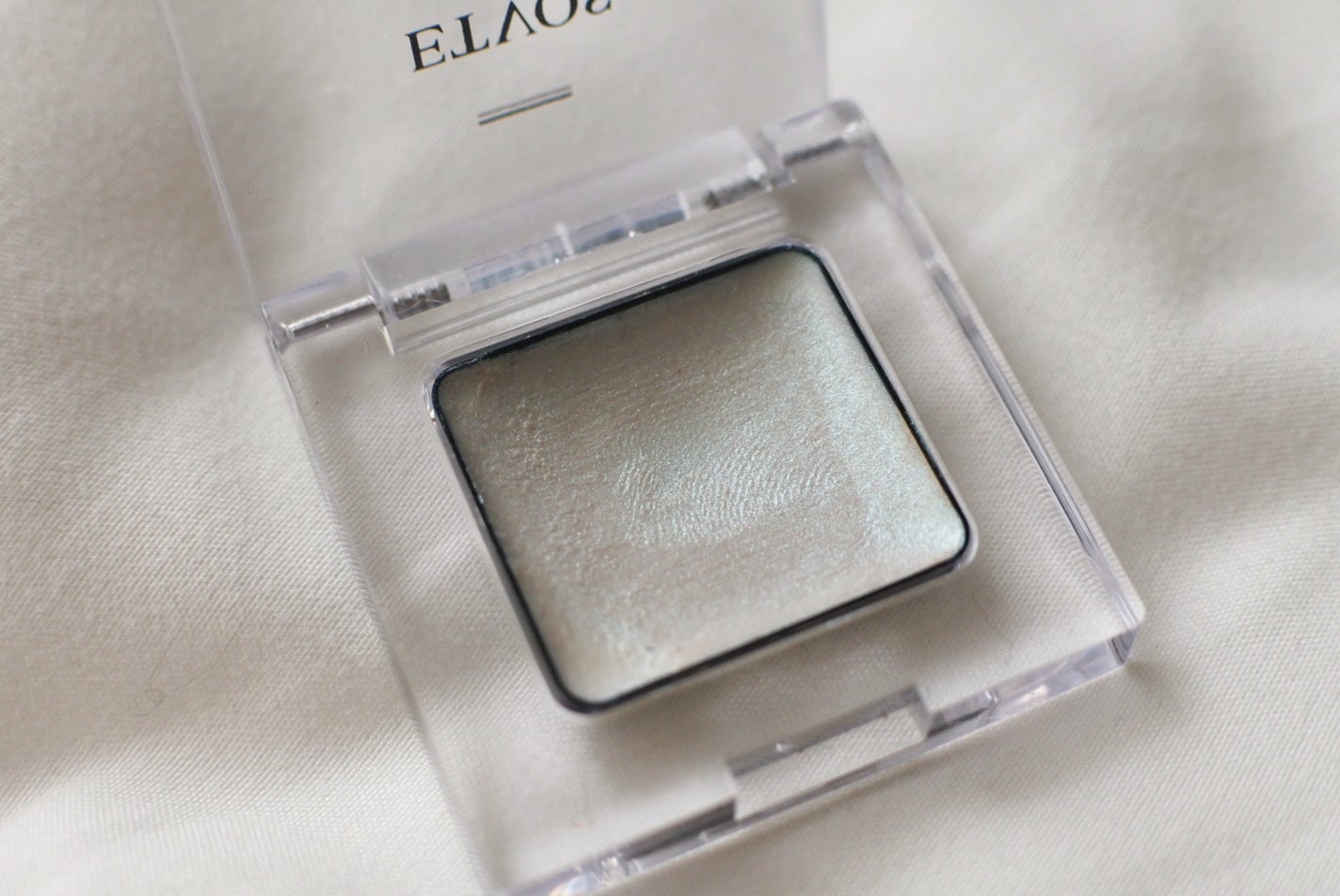 ミネラルアイバーム/エトヴォス/ジェル・クリームアイシャドウを使ったクチコミ(2枚目)