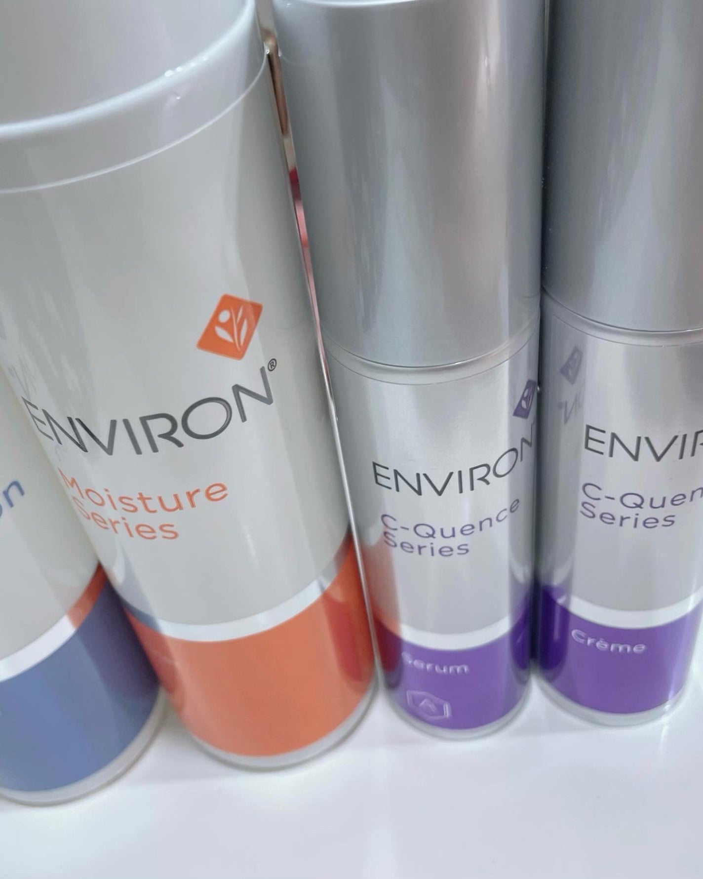 aya on LIPS 「艶やかでハリと弾力のある若々しい印象の肌へ導く、エンビロン最高..」(2枚目)