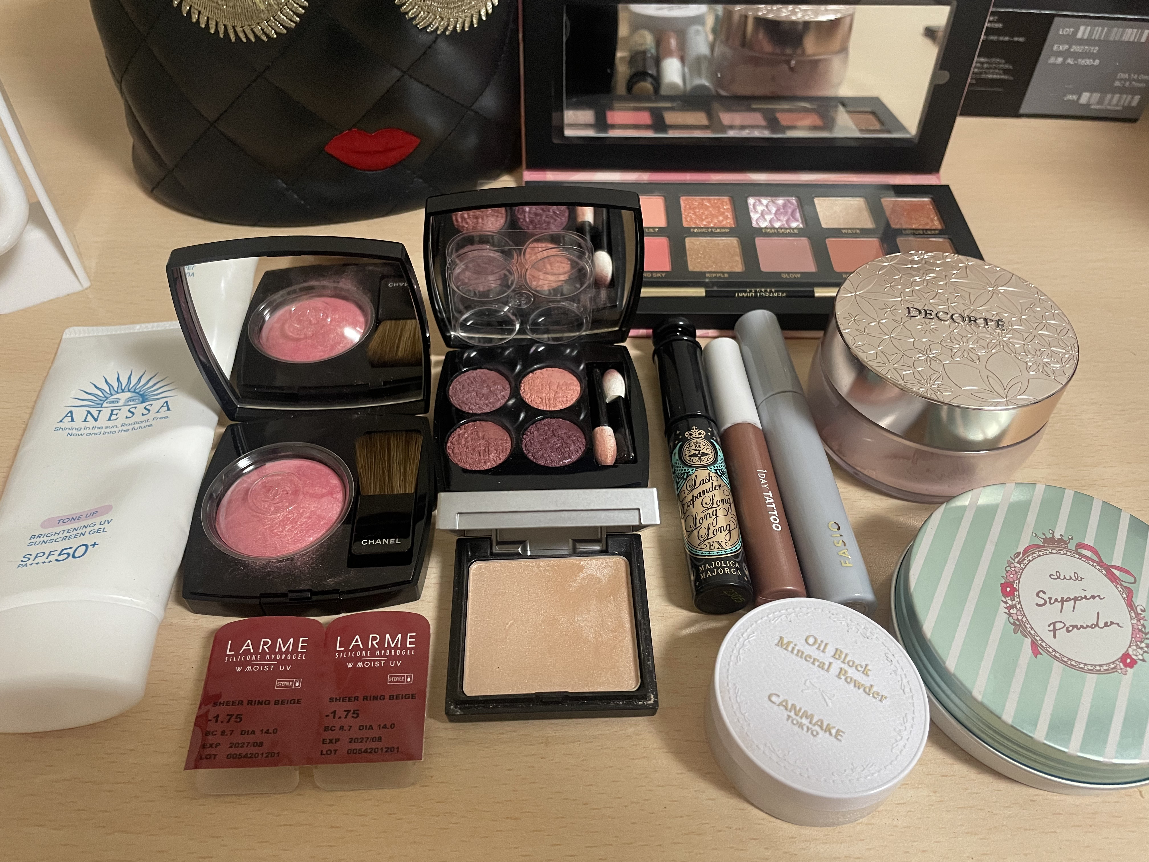 すっぴんパウダー  ホワイトフローラルブーケの香り/クラブ/プレストパウダーを使ったクチコミ（2枚目）