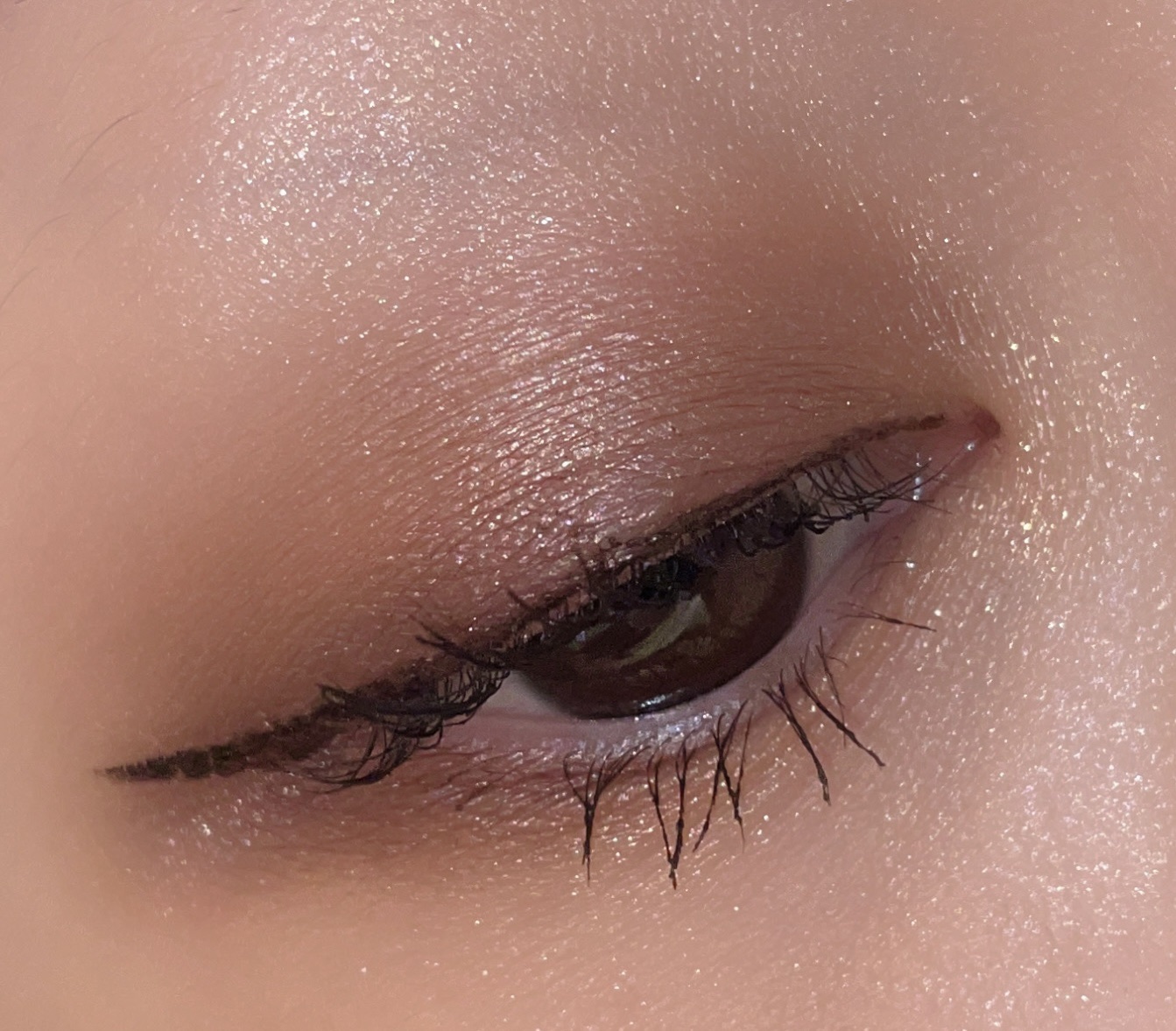 メロウ フィーリング アイズ マスカレード ナイト/ESPRIQUE/アイシャドウパレットを使ったクチコミ（3枚目）