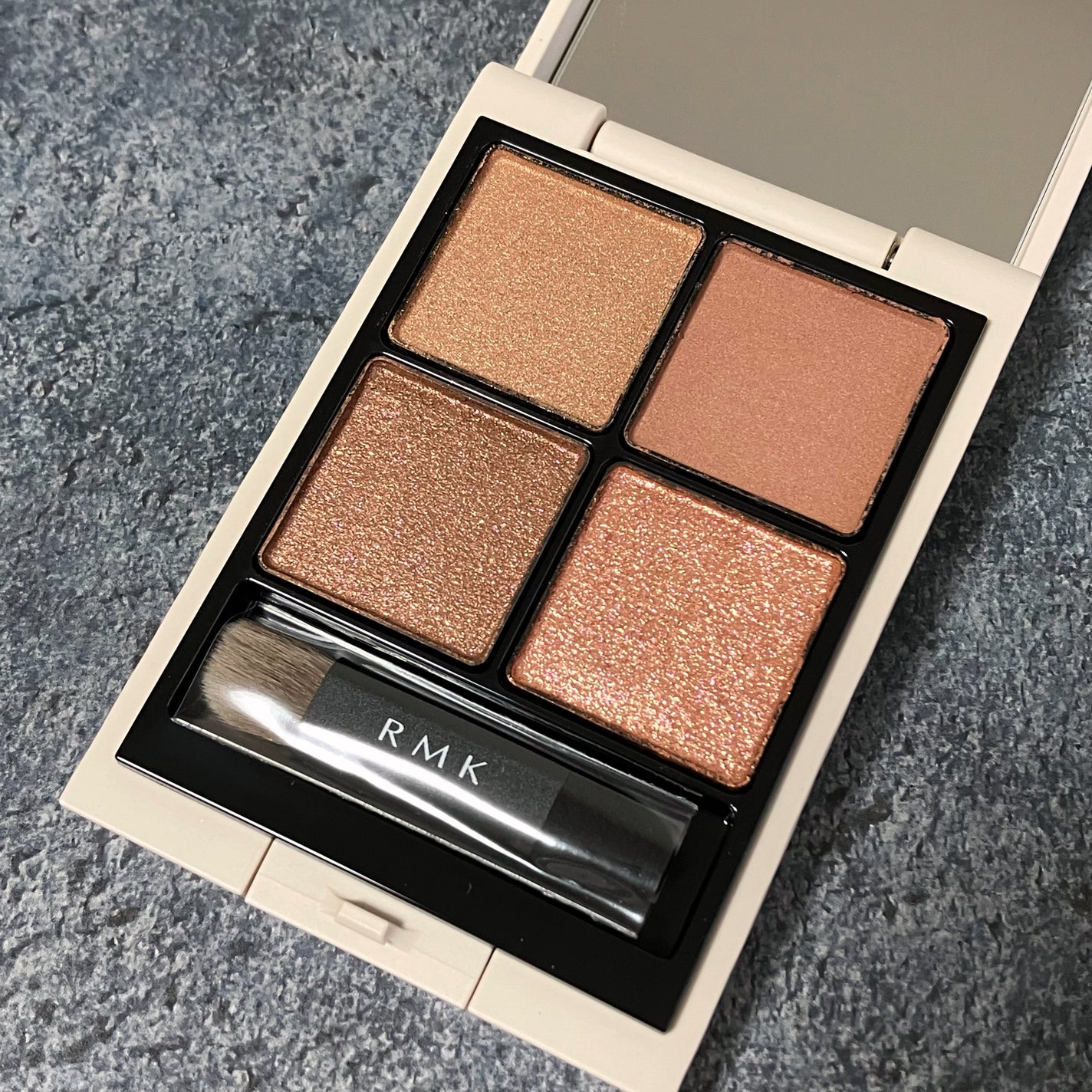 RMK シンクロマティック アイシャドウパレット/RMK/アイシャドウパレットを使ったクチコミ(1枚目)