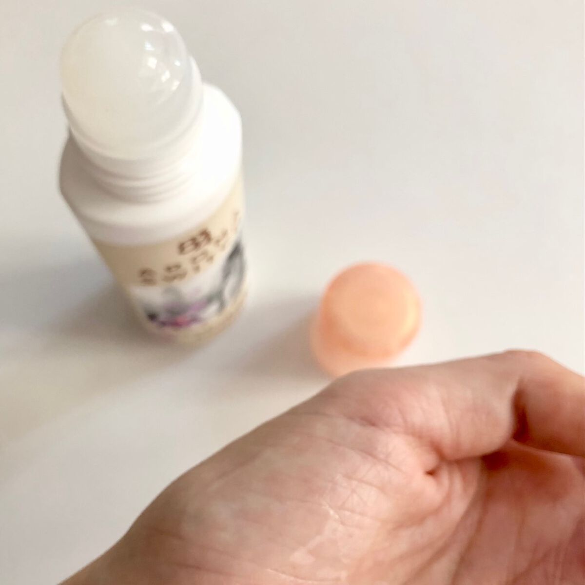 8x4 アロマスイッチ ロールオン マンハッタンリネンの香り/8x4/デオドラント・制汗剤を使ったクチコミ(4枚目)