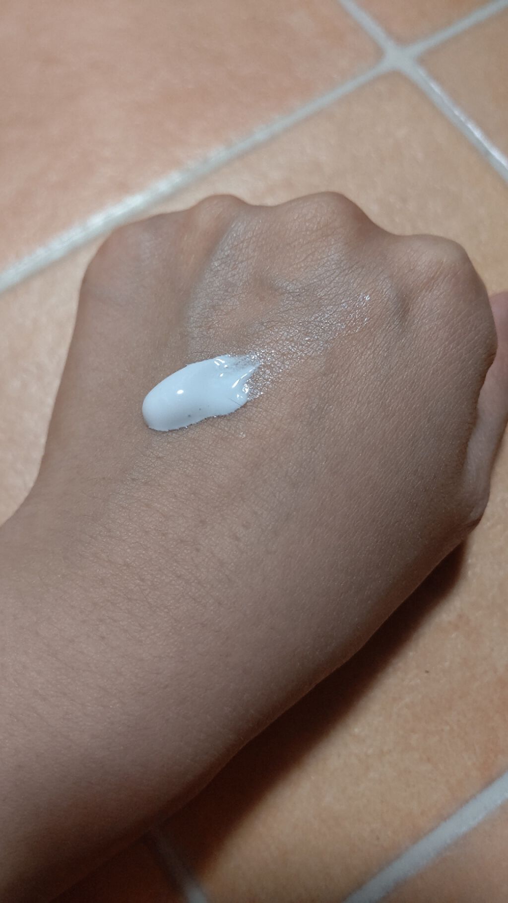 スキンアクア トーンアップUVエッセンス/スキンアクア/日焼け止めクリームを使ったクチコミ（2枚目）