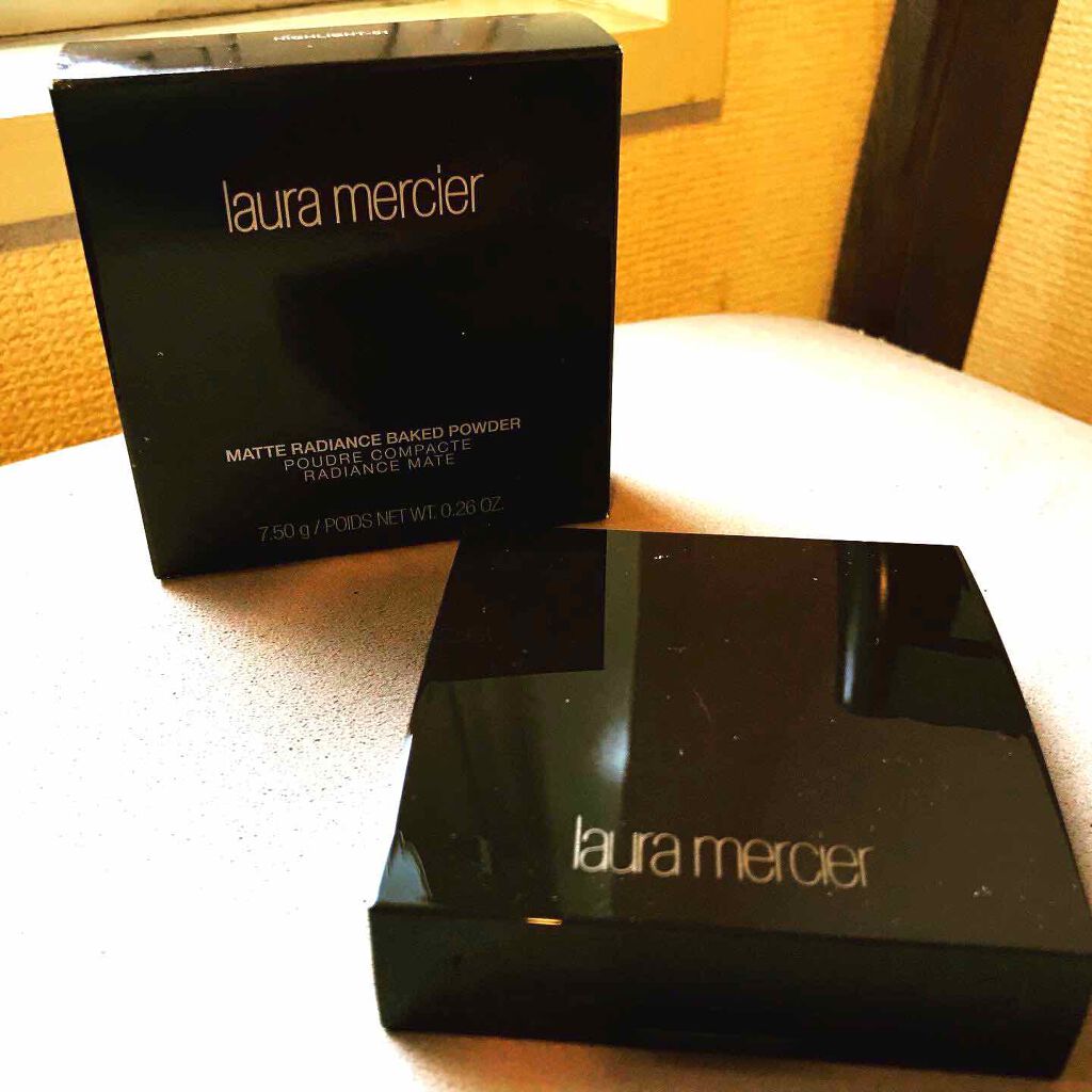 マットラディアンス ベイクドパウダー ハイライト01/ローラ メルシエ/パウダーハイライトを使ったクチコミ（1枚目）