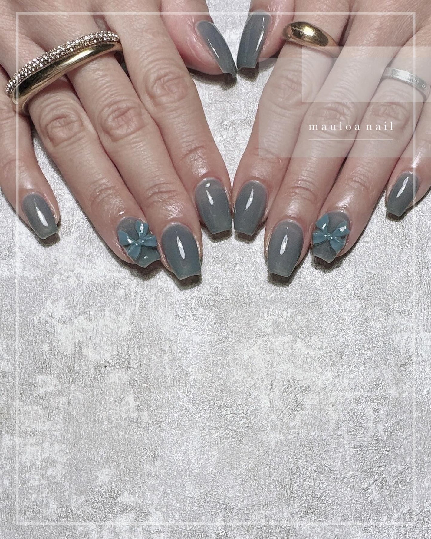 mauloa_nail on LIPS 「・くすみブルー🎀🩵いつもありがとうございます💖・ネイルやり方動..」(1枚目)