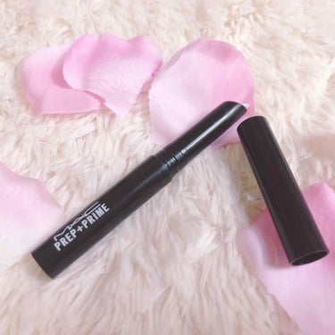 ❤︎閲覧ありがとうございます❤︎

#MAC / プレッププライムリップ (#リップベース)

もう2年くらい使ってる#リピートコスメ です(笑)

他のリップベースでは何を使っても、口紅で荒れてしまう