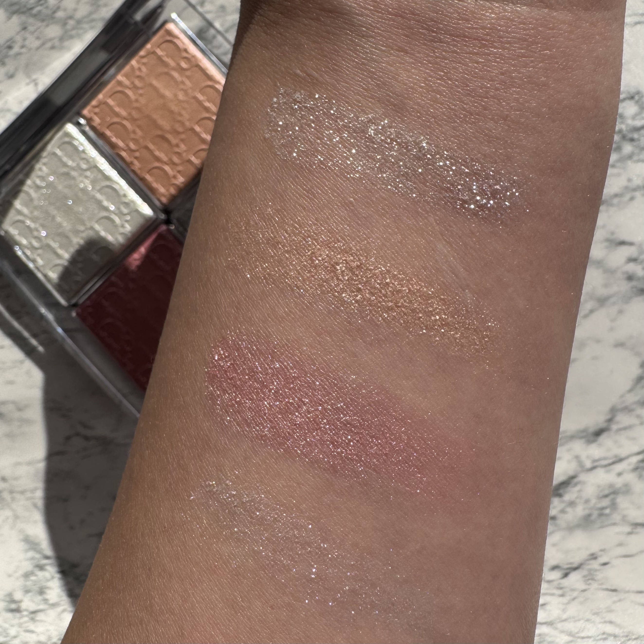 ディオール バックステージ フェイス グロウ パレット/Dior/ハイライトを使ったクチコミ（3枚目）