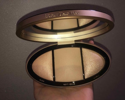 ボーン ディス ウェイ ターン アップ ザ ライト ハイライティング パレット/Too Faced/プレストパウダーを使ったクチコミ(3枚目)