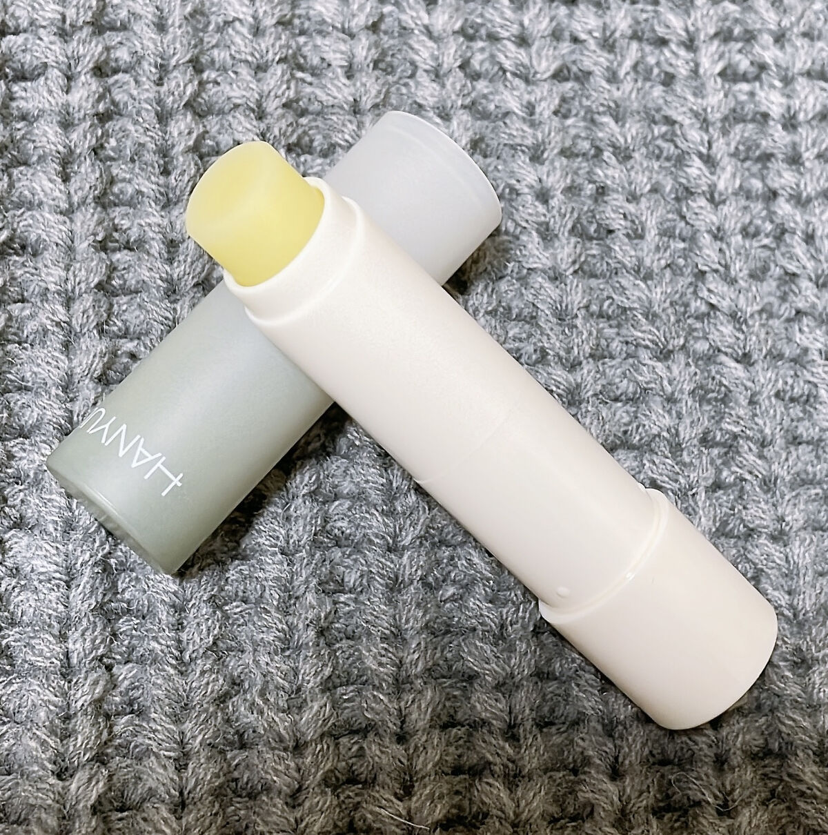 自然に似たリップバーム (白菊/ヨモギ/米/黒豆/紫根)/HANYUL(ハンユル)/リップバームを使ったクチコミ（3枚目）