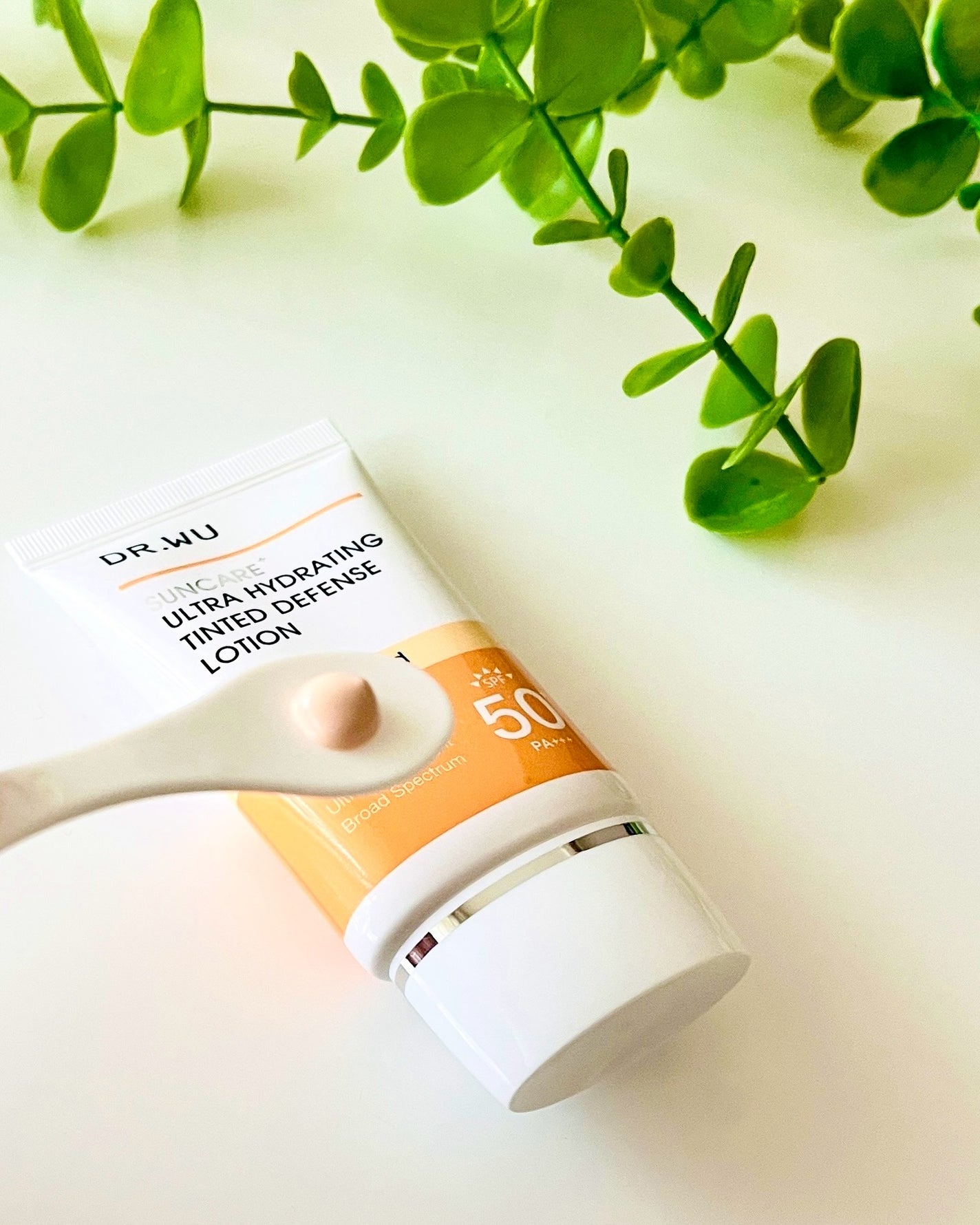 サンスクリーン+モイスト(色付き)<日焼け止め>/DR.WU/日焼け止めローションを使ったクチコミ(3枚目)