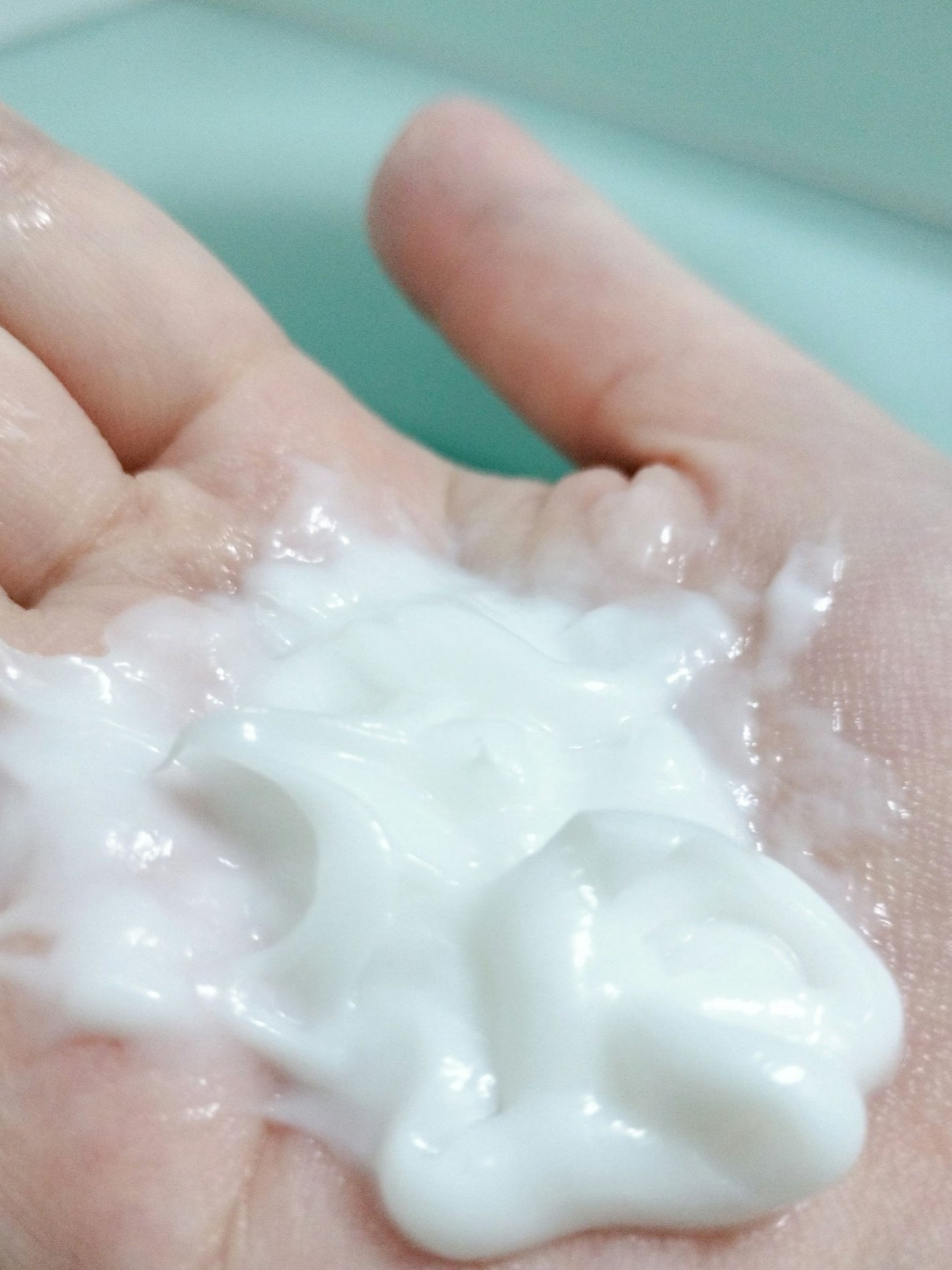 ザビューティ うるツヤチャージヘアパック/エッセンシャル/ヘアマスク・ヘアパックを使ったクチコミ(6枚目)