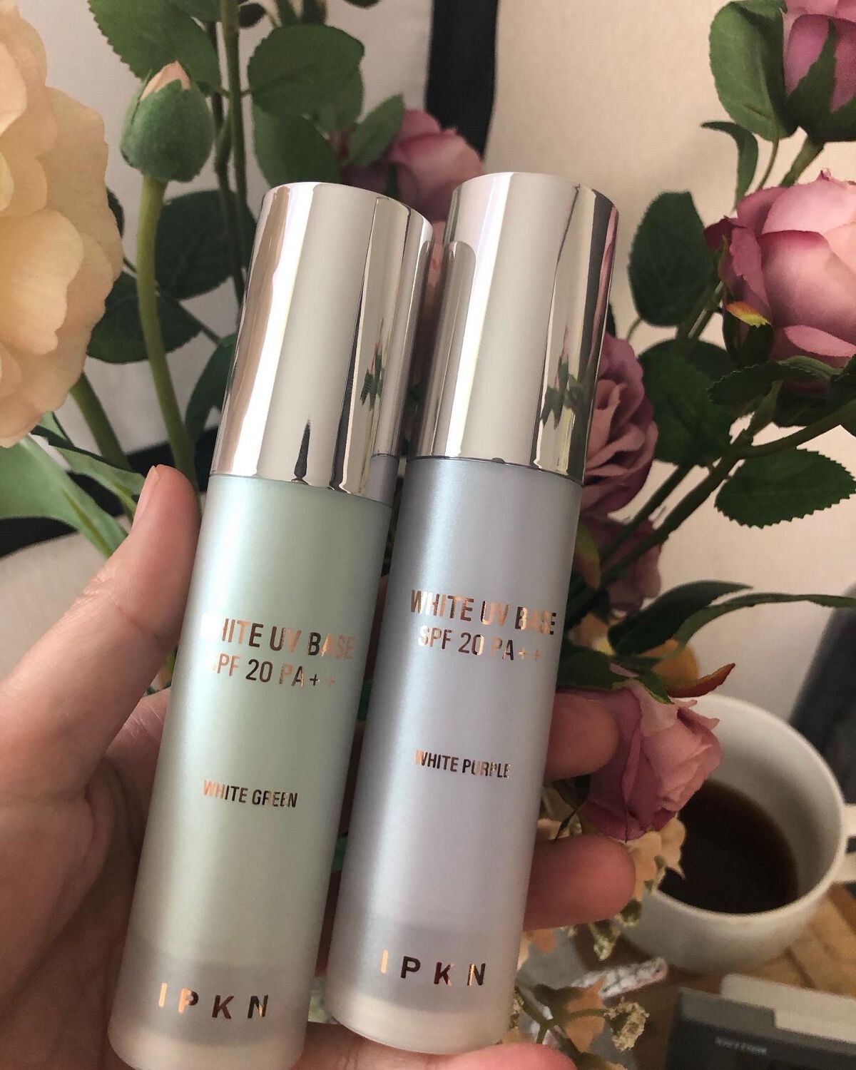 @ipkn_japan_offical
大人気韓国コスメ【IPKN】イプクンの化粧下地White UV base（ホワイトユーブイベース）がすごい！！！

トーン補正だけでなく、UVカットもできちゃうよ。そしてホワイトニング効果も！

日焼