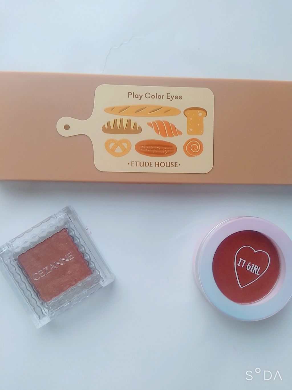 シングルカラーアイシャドウ/CEZANNE/単色アイシャドウを使ったクチコミ（2枚目）