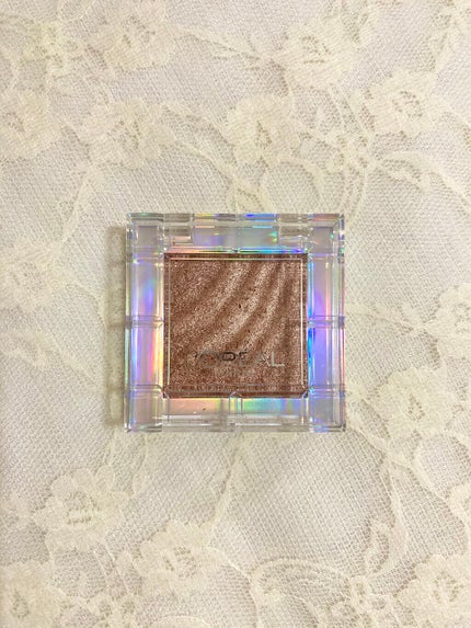 カラークイーン オイルシャドウ/ロレアル パリ/単色アイシャドウを使ったクチコミ(1枚目)