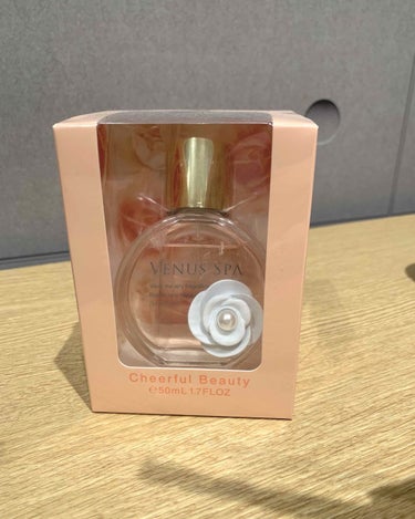 ¥2500 +tax

なんだぁ、この香りは…！！！
と思ったら
『VENUS SPA チアフルビューティー』の香りではないか！！！！

今流行りのスティック型香水でおなじみの
VENUS SPAから出