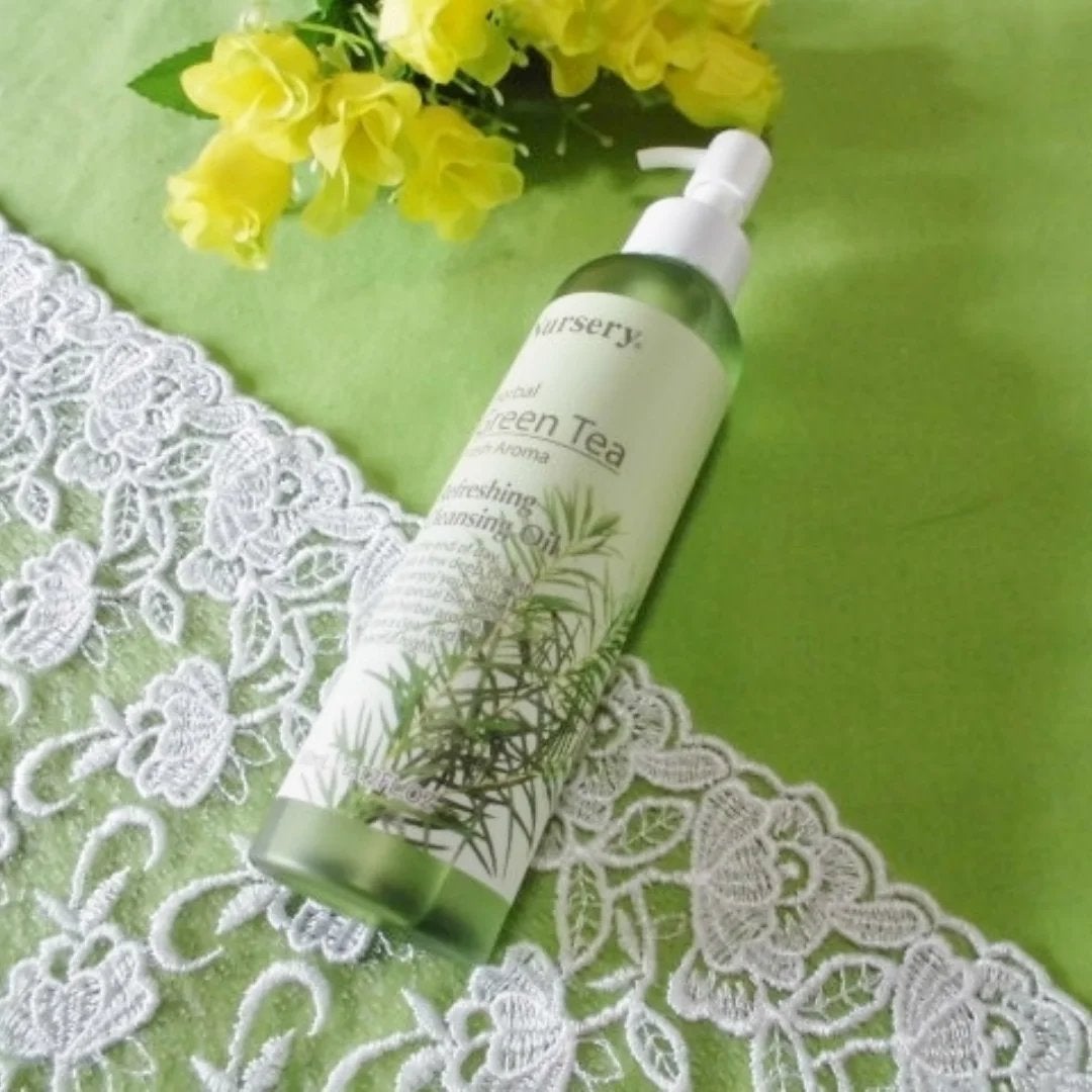 リフレッシングクレンジングオイル ハーバルグリーンティー/Nursery(ナーセリー)/オイルクレンジングを使ったクチコミ(1枚目)