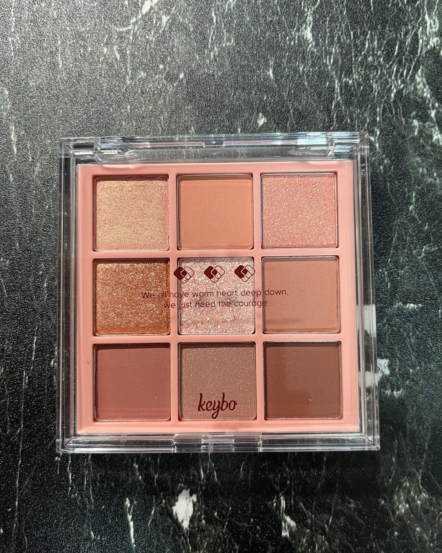 KEYBO FALL IN LOVE SHADOW PALETTE/keybo/アイシャドウパレットを使ったクチコミ（1枚目）