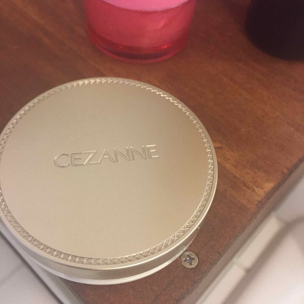UVシルクフェイスパウダー/CEZANNE/プレストパウダーを使ったクチコミ（1枚目）