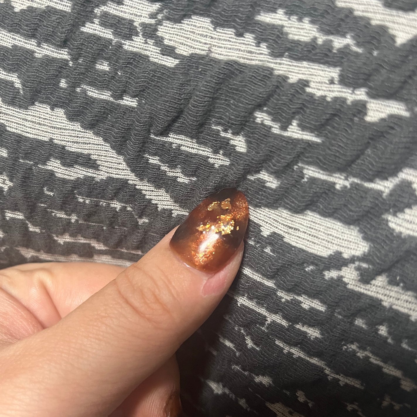 さゆとむ on LIPS 「ネイル記録💅今回は秋ネイルということでべっ甲ネイルにチャレンジ..」(2枚目)