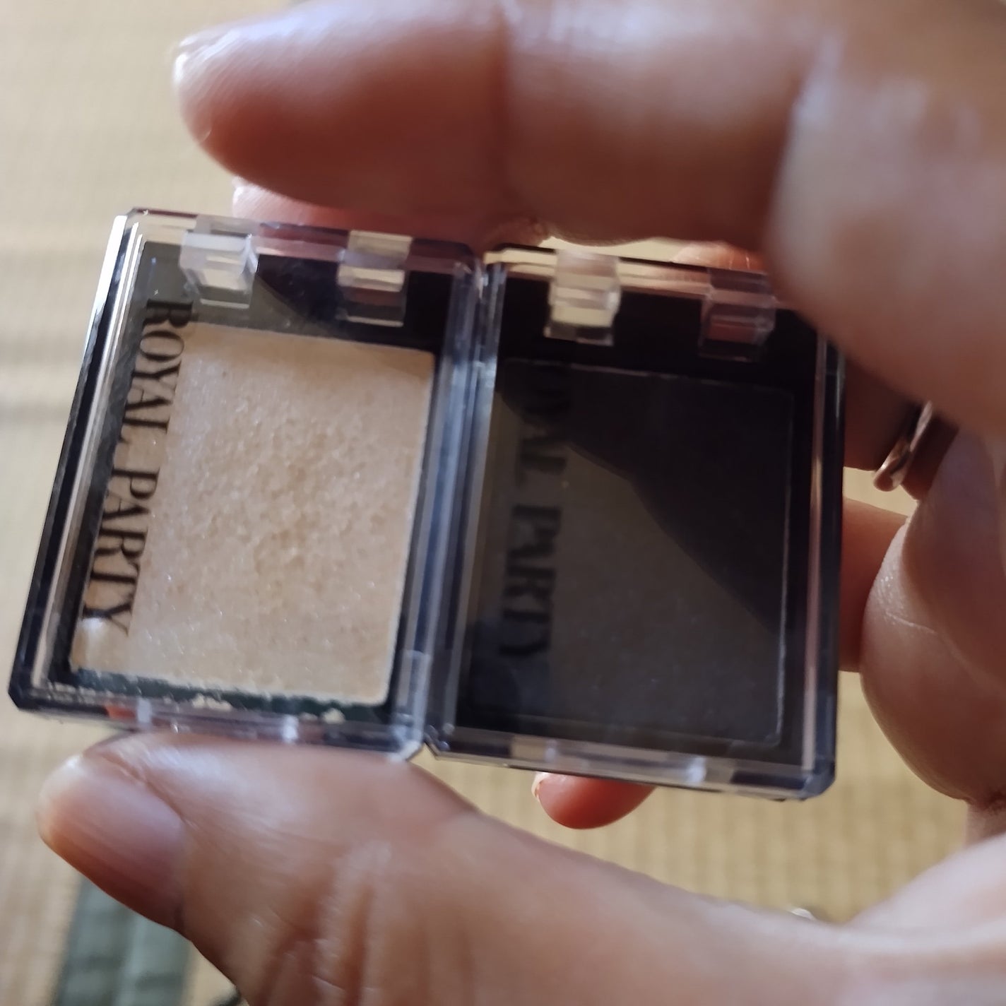 ロイヤルパーティー カスタムアイシャドウ 2P/DAISO/ジェル・クリームアイシャドウを使ったクチコミ(2枚目)