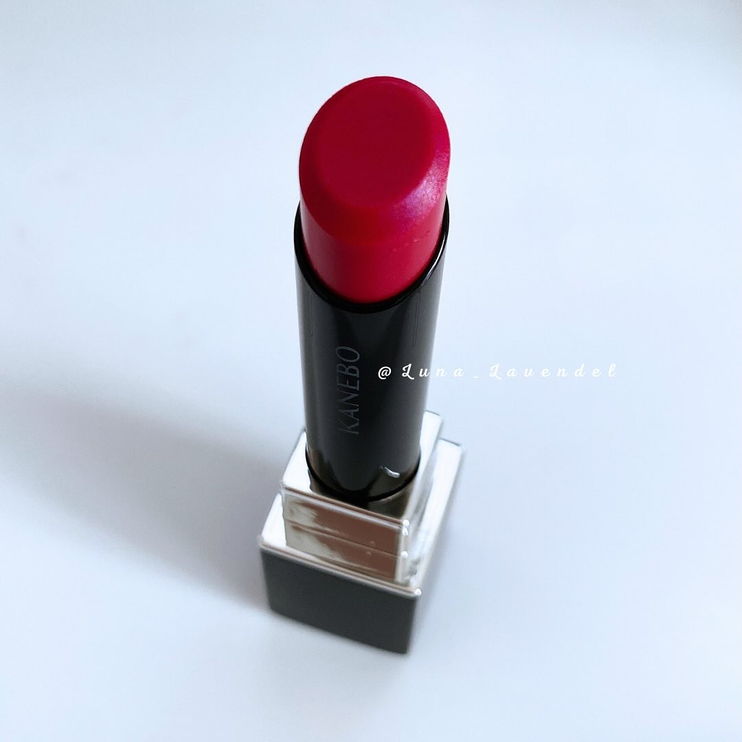 ルージュスターヴァイブラント/KANEBO/口紅を使ったクチコミ（2枚目）