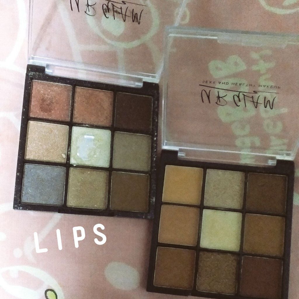 fabulous_perfume_m3vs on LIPS 「今晩は。こちらふたつのアイカラーパレット100きんです。財布👛..」(2枚目)