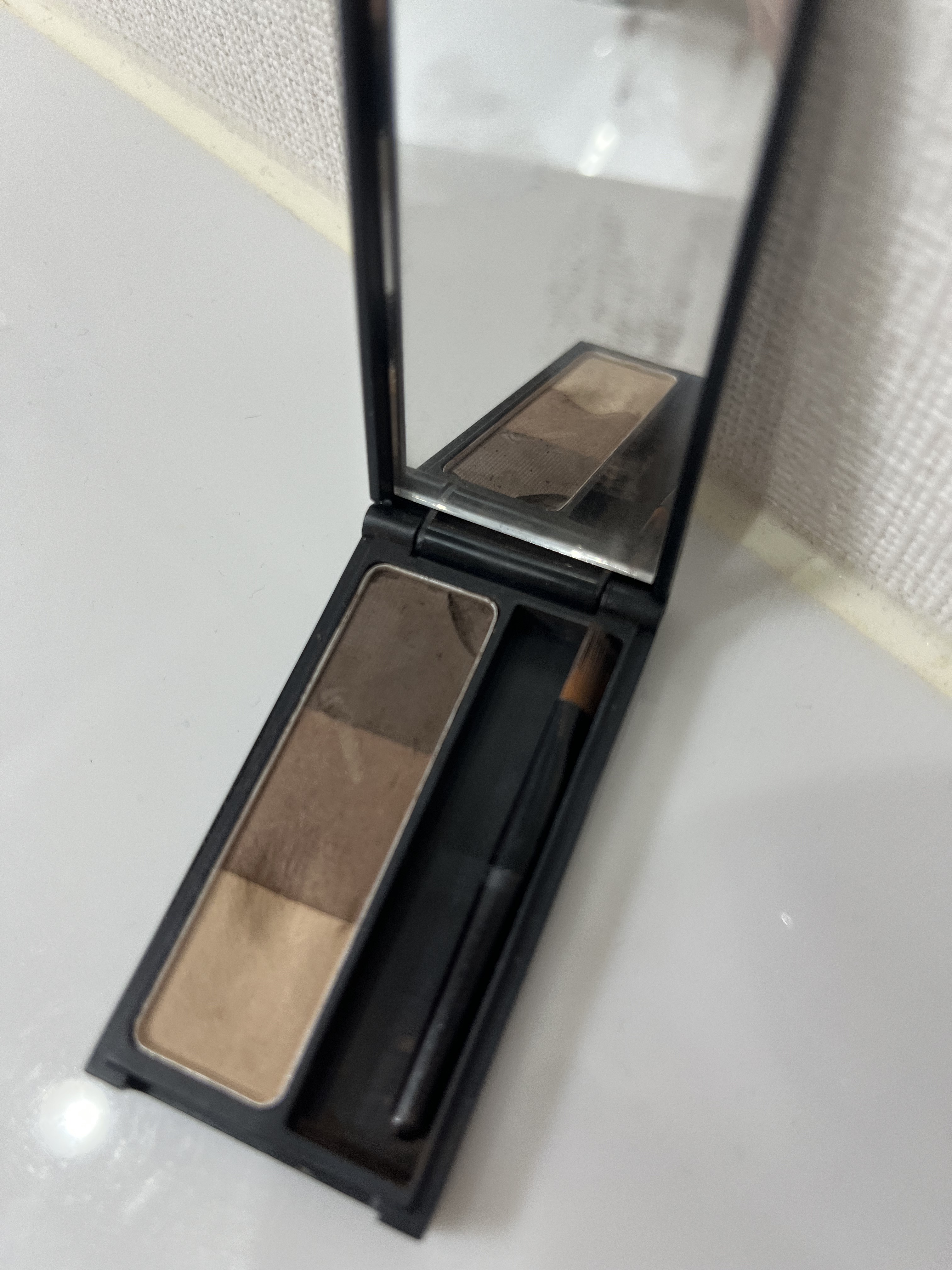 UR GLAM　POWDER EYESHADOW/U R GLAM/単色アイシャドウを使ったクチコミ（1枚目）