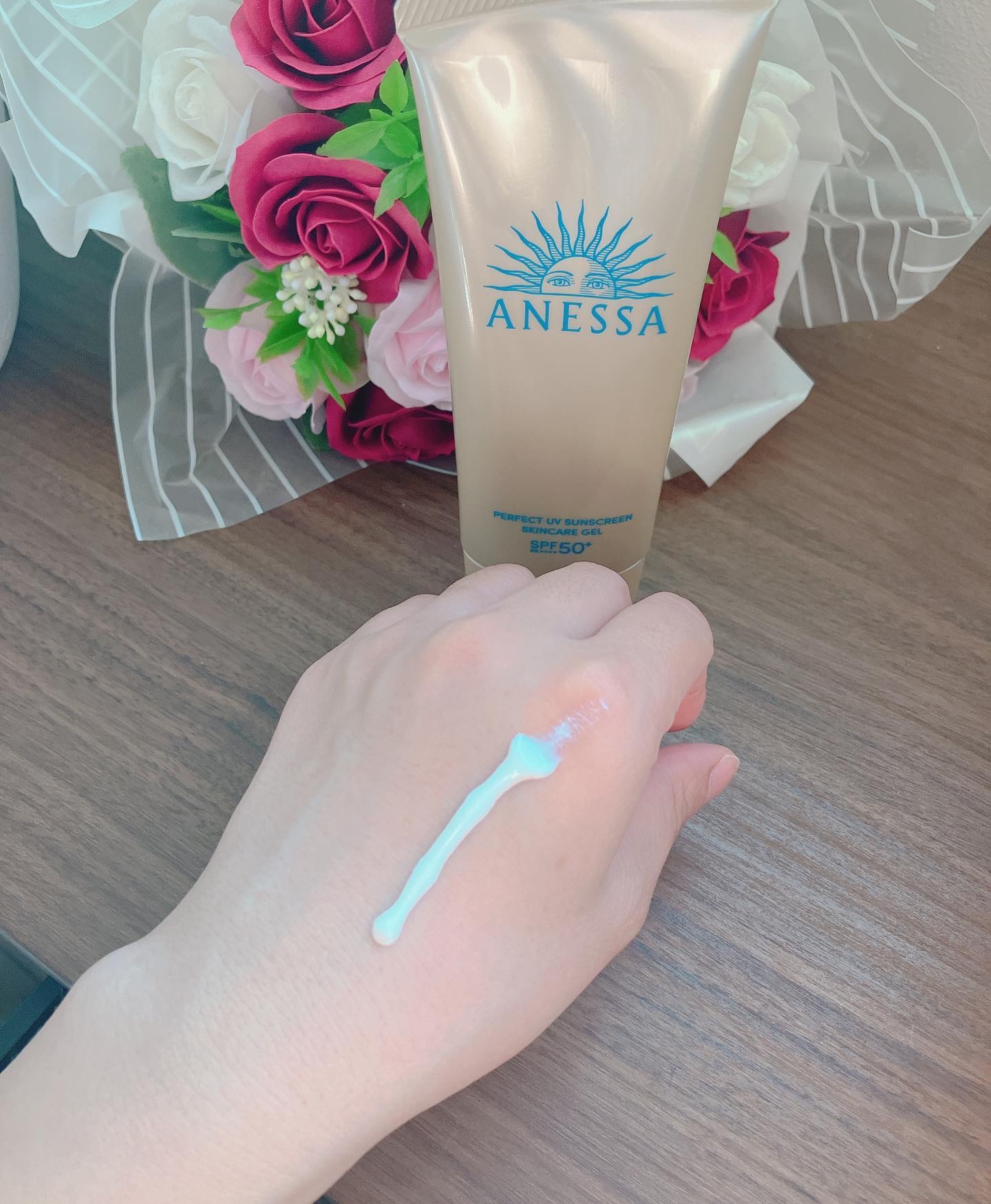 アネッサ　スキンセラム<医薬部外品>/アネッサ/フェイスクリームを使ったクチコミ（3枚目）