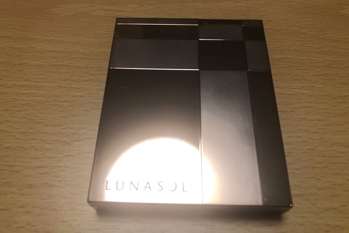 スキンモデリングアイズ/LUNASOL/アイシャドウパレットを使ったクチコミ(1枚目)