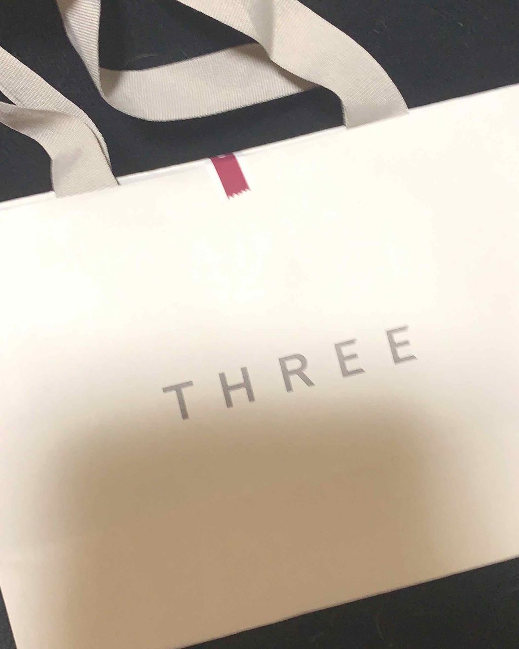 シマリングカラーヴェール ステートメント/THREE/単色アイシャドウを使ったクチコミ（3枚目）